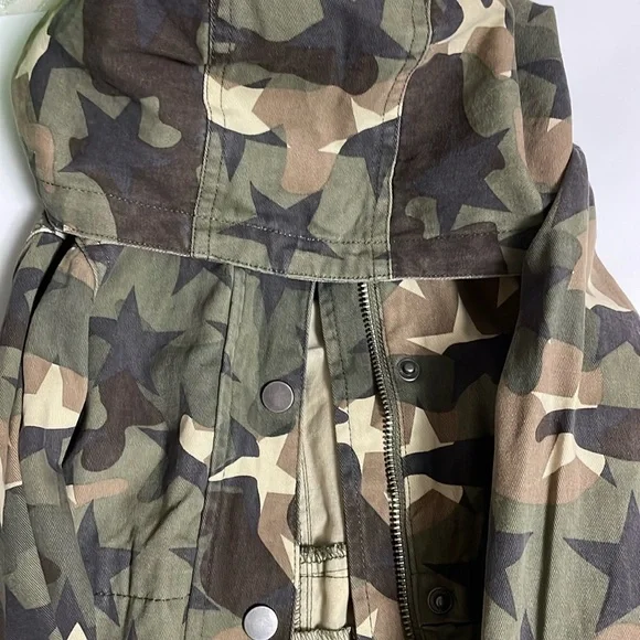 Jacket - Picture 1 of 3